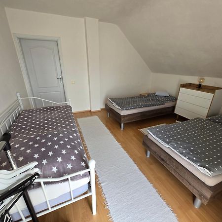 Appartement In Nitra Under The Zobor-Hill Eksteriør billede
