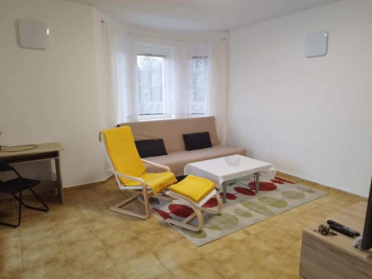 Appartement In Nitra Under The Zobor-Hill Eksteriør billede