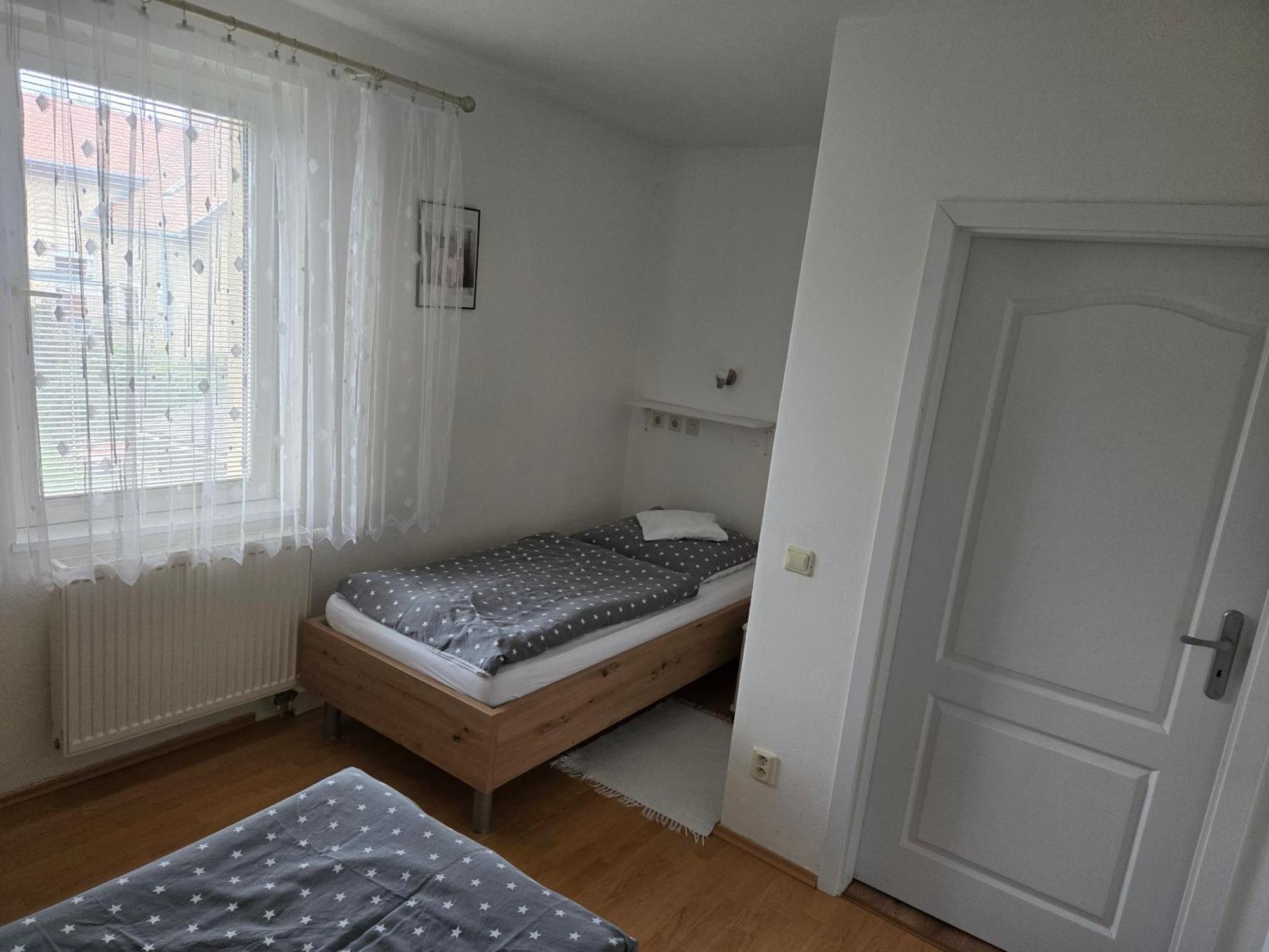 Appartement In Nitra Under The Zobor-Hill Eksteriør billede